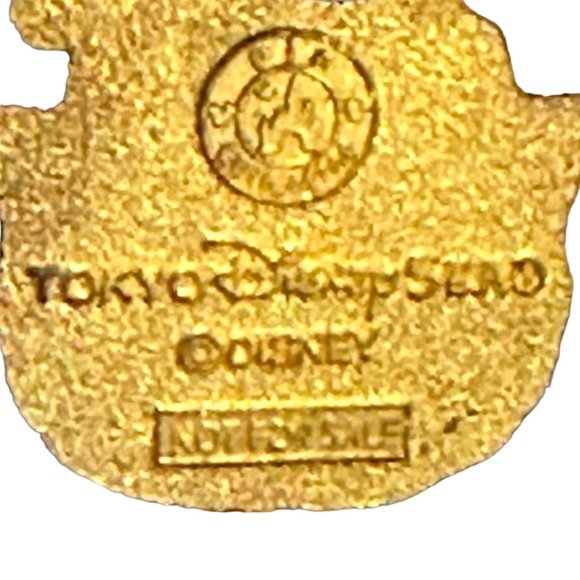 Tokyo Disney Sea Game Prize Pin Mickey Mouse Mask Hat Costume Trading Pin Authen - Picture 7 of 7